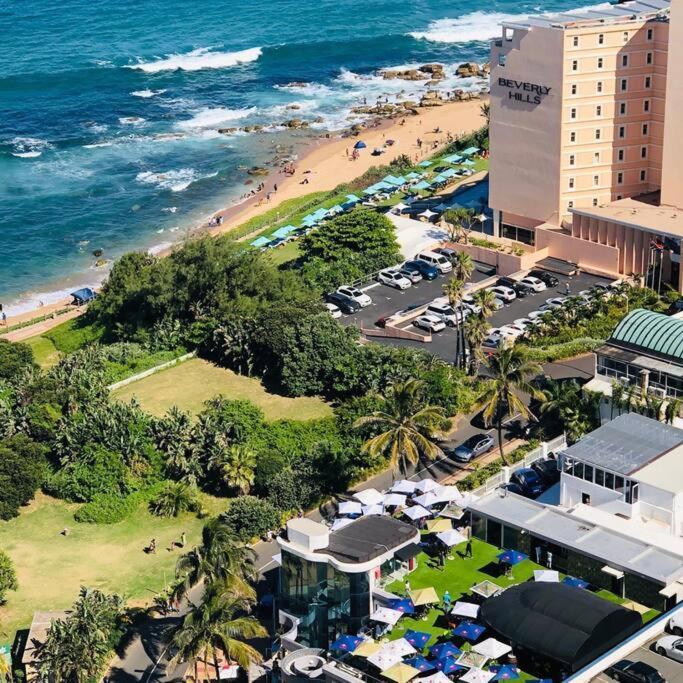 Umhlanga Stunning Sea Facing Apartment Durban Exterior photo